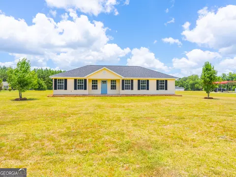 6997 College Ave, Blackshear, GA 31516