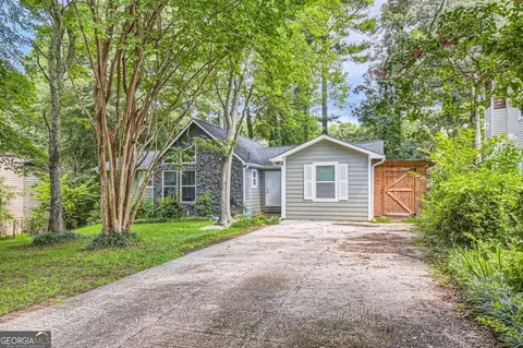 506 Autumn Dr, Riverdale, GA 30274