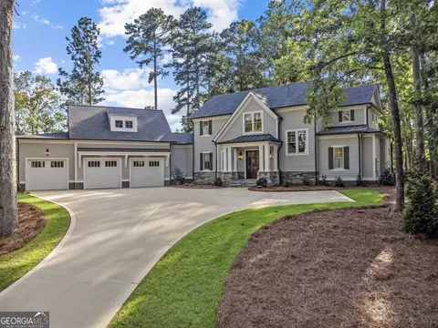 1041 Plantation Point Dr, Greensboro, GA 30642
