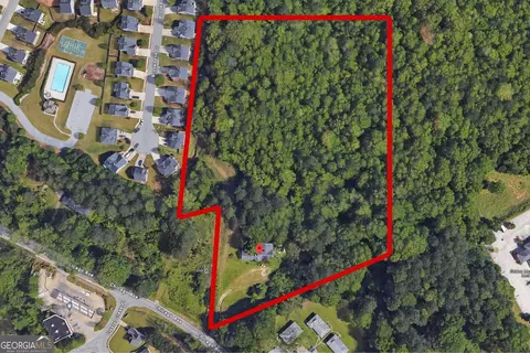 8288 Chicago Ave, Douglasville, GA 30134