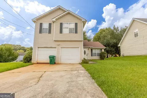 5404 Salem Springs Dr, Lithonia, GA 30038