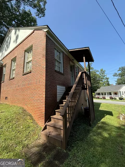 401 E 4th St, West Point, GA 31833 photo 4