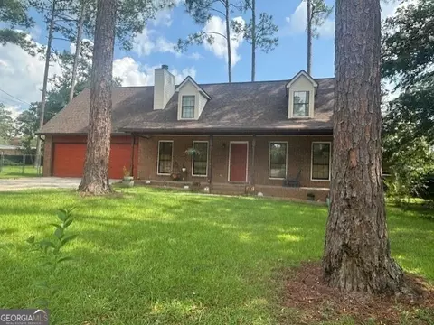 1105 Linda Dr, Valdosta, GA 31602