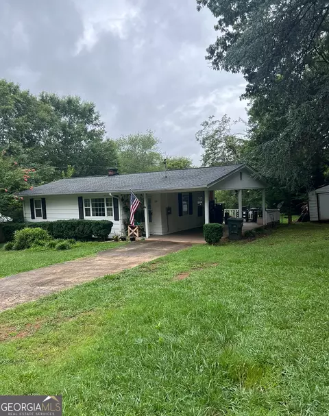 335 Irvin St, Cornelia, GA 30531
