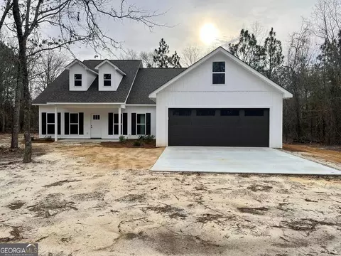 2048 Dublin Eastman Rd, Dexter, GA 31019