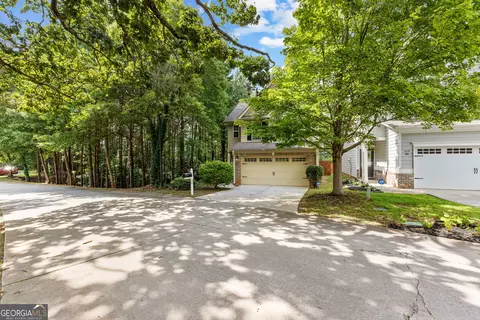 325 E Broad St, Newnan, GA 30263