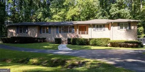 4600 Somerset Rd SW, Smyrna, GA 30082