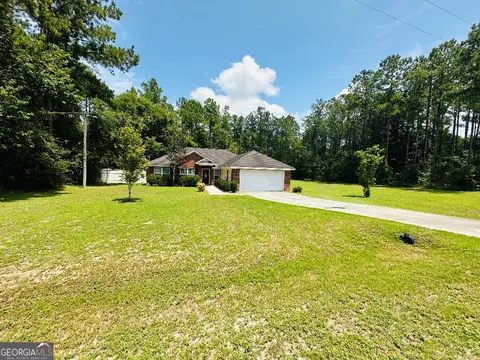 35 Aspen Ln, Ellabell, GA 31308