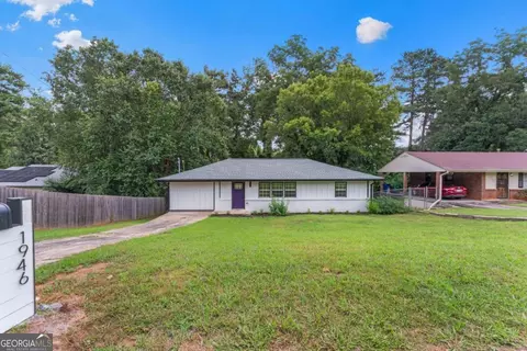 1946 Shamrock Dr, Decatur, GA 30032