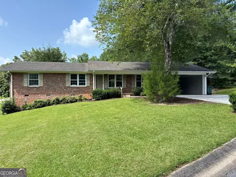 278 Oak Cliff Dr, Toccoa, GA 30577