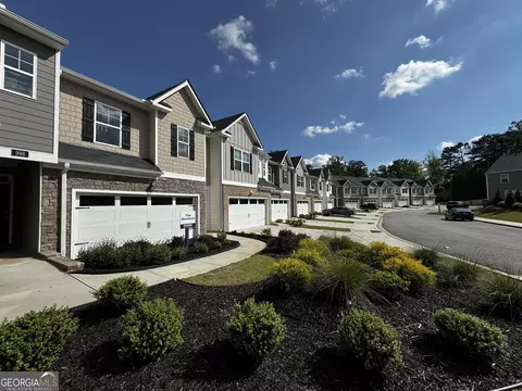 328 Elgin Dr, Lawrenceville, GA 30045