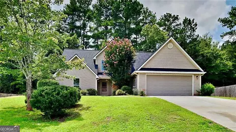 2242 Avalon Trce, Winder, GA 30680