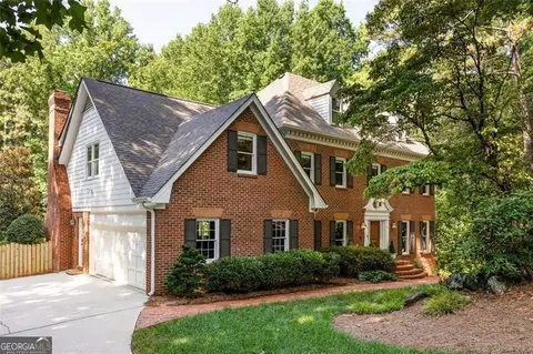 7690 Treeridge Ct, Sandy Springs, GA 30350