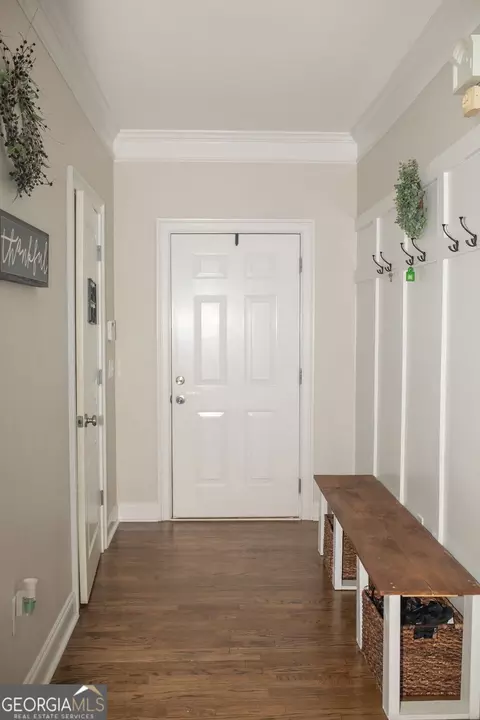 Entry Way - 2233 M P Harrison Rd, Monroe, GA 30655 photo 3 of 9