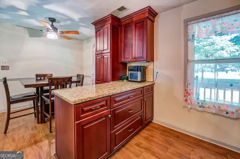 125 Five Oaks Dr, Covington, GA 30014 photo 8