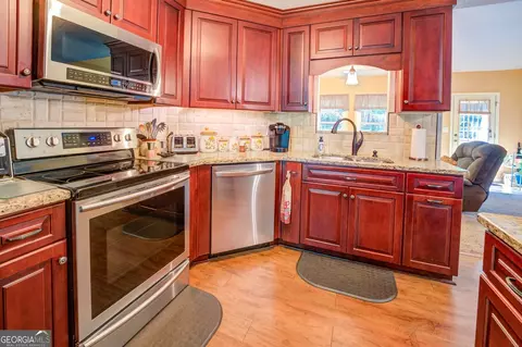 125 Five Oaks Dr, Covington, GA 30014 photo 7