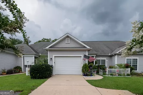 220 Merlot Dr, Byron, GA 31008
