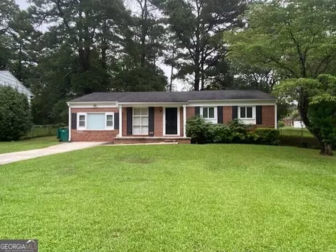 1223 Pineglen Dr, Riverdale, GA 30296