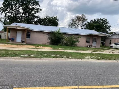 207 209 Hudson St, Dublin, GA 31021