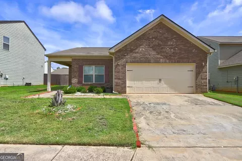 11200 Wind Ridge Dr, Hampton, GA 30228