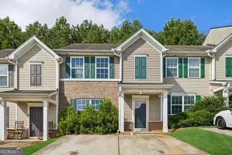 1393 Little Creek Dr, Lawrenceville, GA 30045
