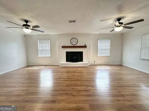 108 Shamrock Dr, Lagrange, GA 30241 photo 8