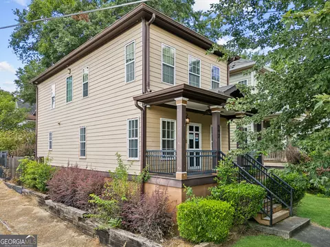 592 Griffin St NW, Atlanta, GA 30318
