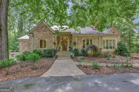 6 Pinegate Ct, Peachtree City, GA 30269