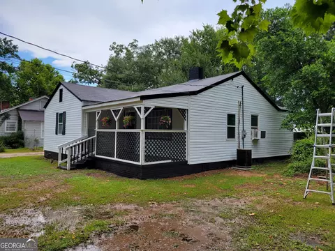 815 Central Ave, Dublin, GA 31021 photo 2