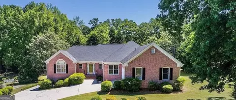 1975 Holland Park Dr, Buford, GA 30519