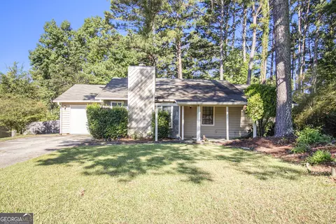 9403 Woodloop Ct, Jonesboro, GA 30238