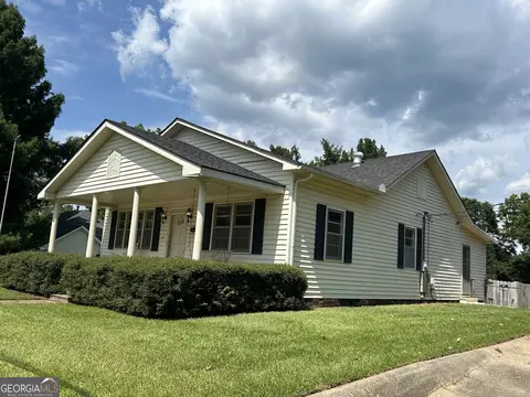 6308 19th Ave, Valley, AL 36854