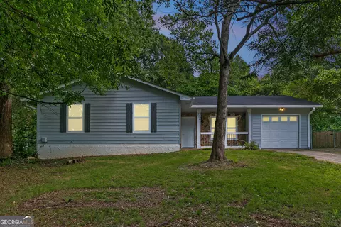 102 Peartree Ln, Riverdale, GA 30274