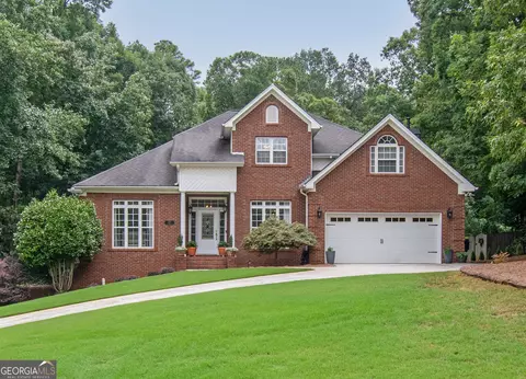 275 Oak Ridge Dr, Fayetteville, GA 30214