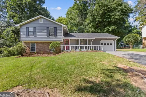 5715 Dorian Ct, Lithonia, GA 30058