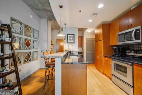 943 Peachtree St NE #1302, Atlanta, GA 30309