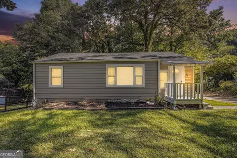 2745 NW Oldknow Dr NW, Atlanta, GA 30318