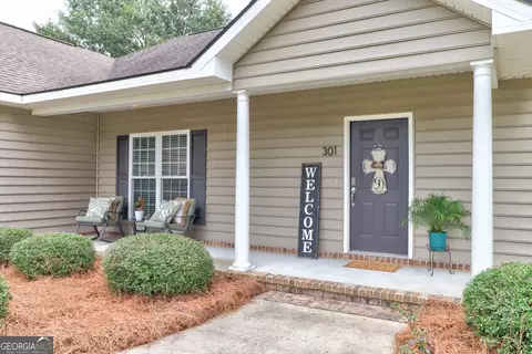 301 Labrador Ln, Guyton, GA 31312 photo 2