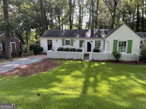 206 E Lane Cir, Lagrange, GA 30240