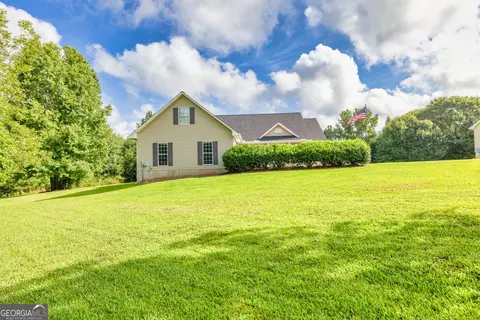 185 Woodland Hills Dr, Royston, GA 30662