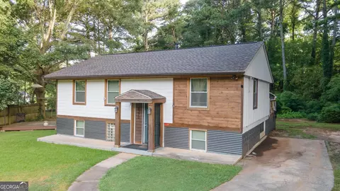 6373 Bimini Dr, Forest Park, GA 30297