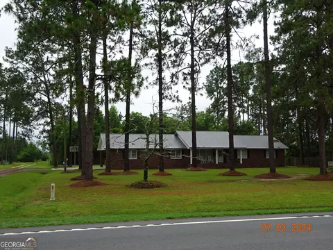 1060 Us Highway 280, Claxton, GA 30417