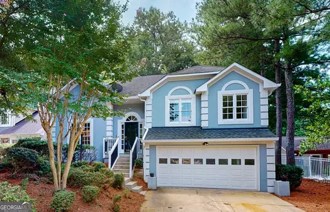 8910 Terrace Club Dr, Roswell, GA 30076