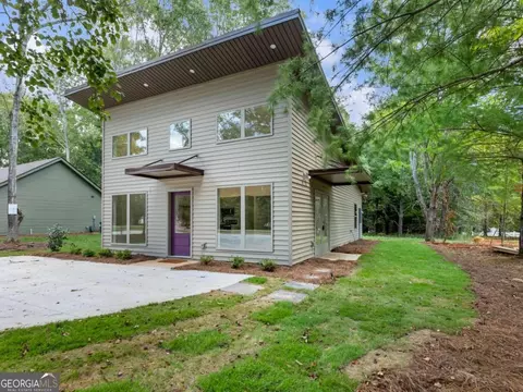 8089 Beachwood Dr, Murrayville, GA 30564