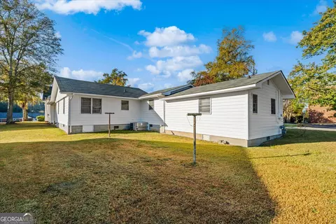 Exterior - 211 Main St, Franklin, GA 30217 photo 8 of 12