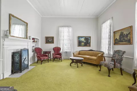 Living - 211 Main St, Franklin, GA 30217 photo 1 of 3