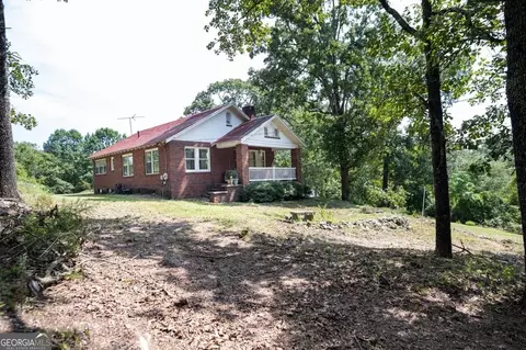 617 Forsyth St, Barnesville, GA 30204 photo 4