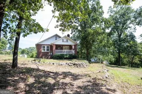 617 Forsyth St, Barnesville, GA 30204 photo 3