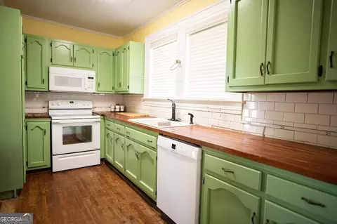 617 Forsyth St, Barnesville, GA 30204 photo 5