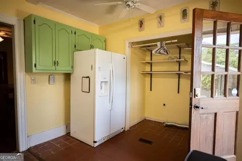 617 Forsyth St, Barnesville, GA 30204 photo 7